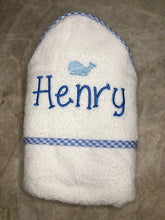 Load image into Gallery viewer, Baby Hooded Towel Gingham piping